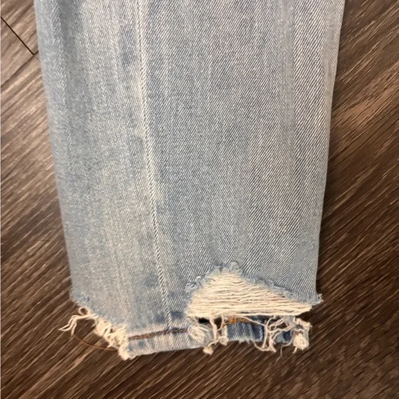 American Eagle Outfitters Light Blue Distressed Boyfriend Jeans - Picture 4 of 11